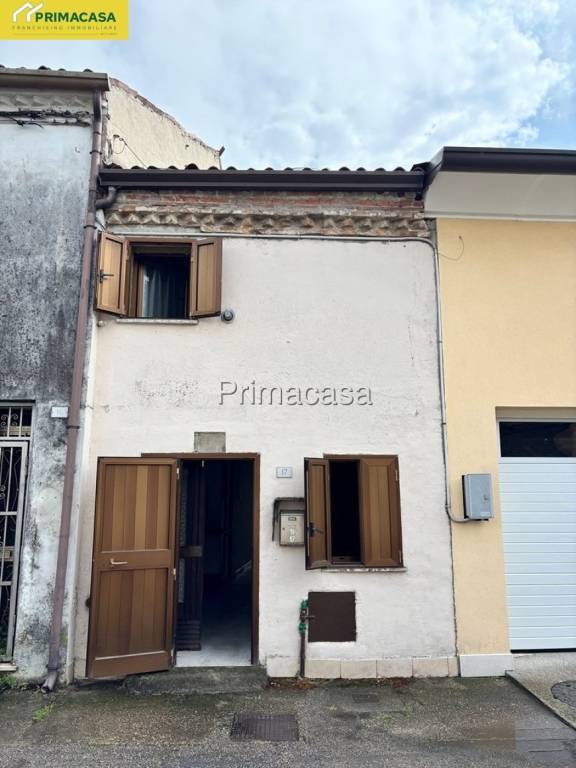casa indipendente in vendita a Ronco all'Adige