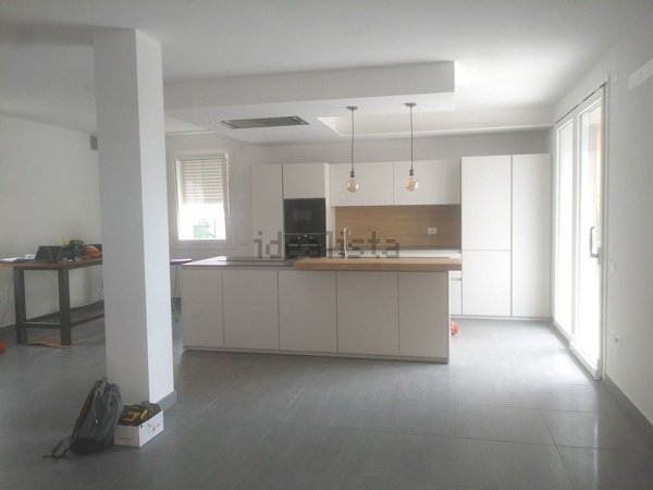 casa indipendente in vendita a Ronco all'Adige