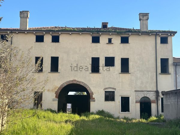 casale in vendita a Ronco all'Adige
