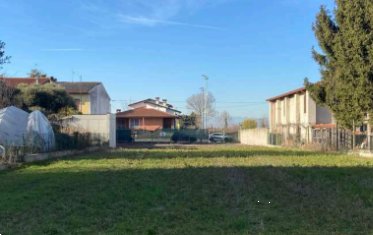 terreno edificabile in vendita a Roverchiara
