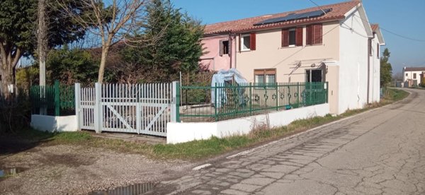 casa indipendente in vendita a Roverchiara