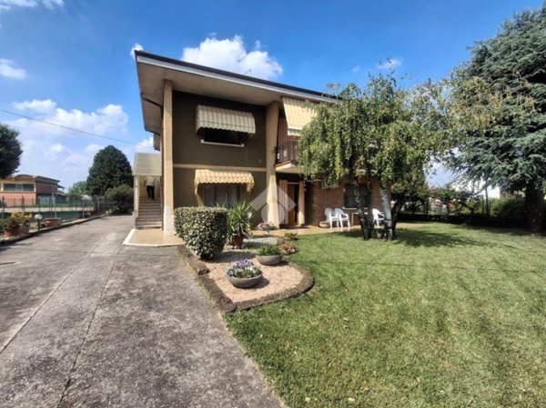 appartamento in vendita a Roverchiara