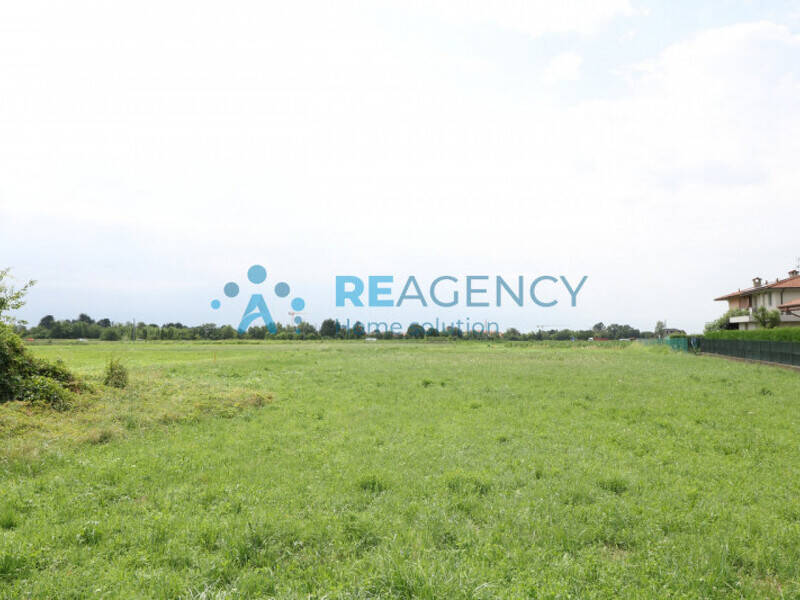 terreno edificabile in vendita a Roverchiara in zona Roverchiaretta