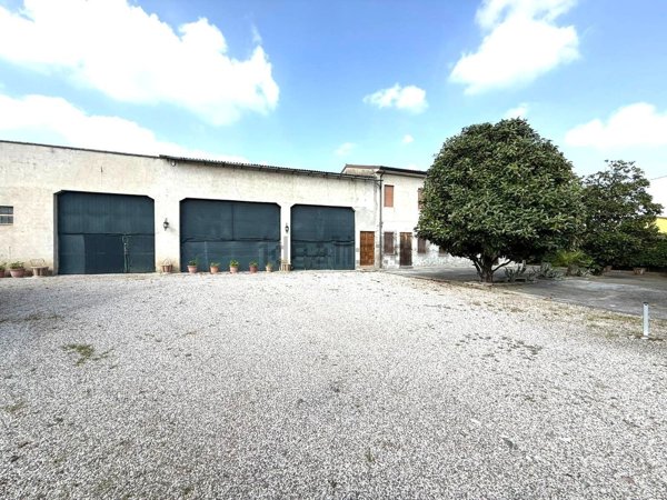 appartamento in vendita a Roverchiara