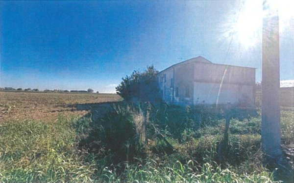 terreno edificabile in vendita a Roverchiara in zona Roverchiaretta