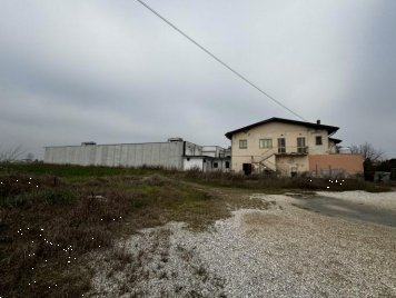 negozio in vendita a Roveredo di Guà