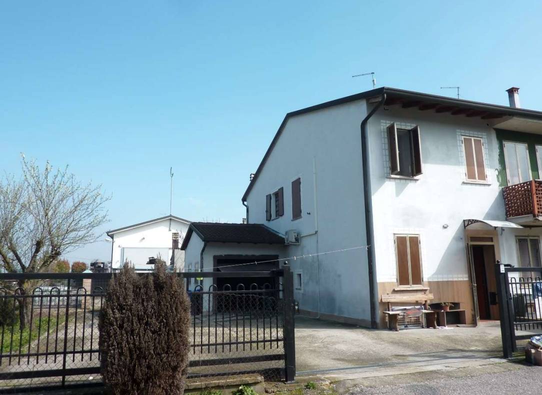 casa indipendente in vendita a Roveredo di Guà
