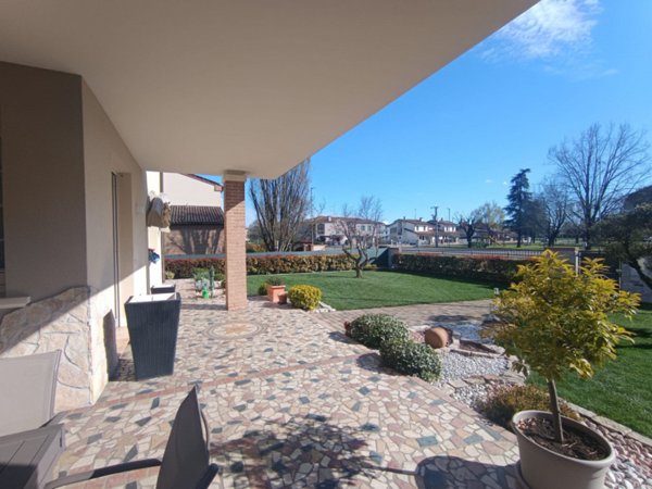 casa indipendente in vendita a Roveredo di Guà