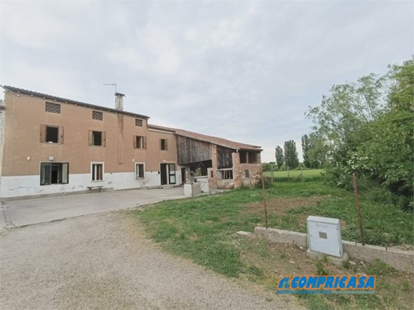 casa semindipendente in vendita a Roveredo di Guà