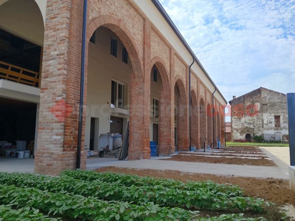 appartamento in vendita a Roveredo di Guà