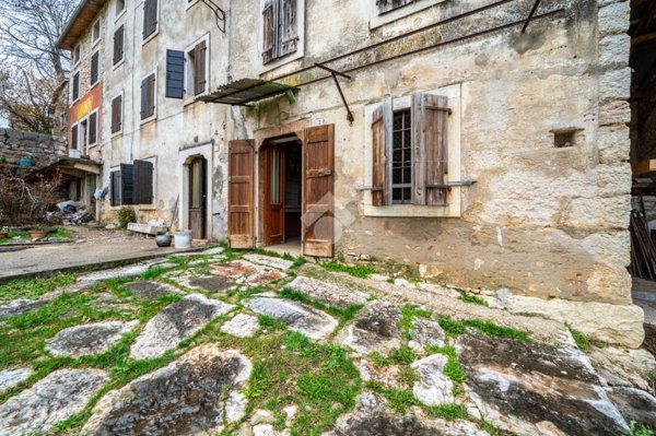 appartamento in vendita a Roverè Veronese