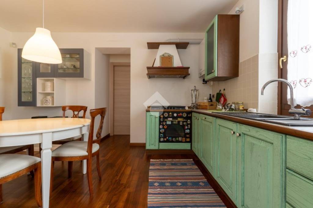 appartamento in vendita a Roverè Veronese