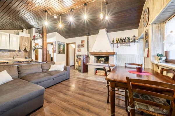 appartamento in vendita a Roverè Veronese in zona Roverè