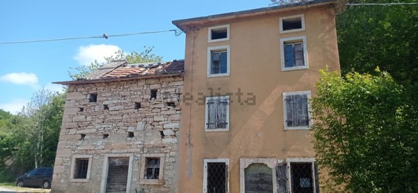 appartamento in vendita a Roverè Veronese