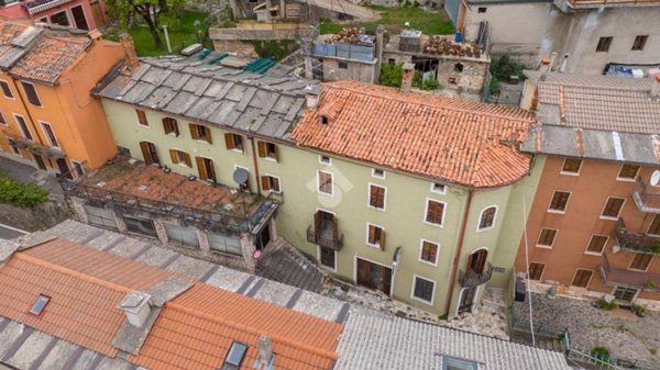 casa indipendente in vendita a Roverè Veronese