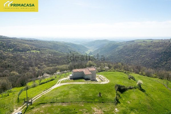 casa indipendente in vendita a Roverè Veronese