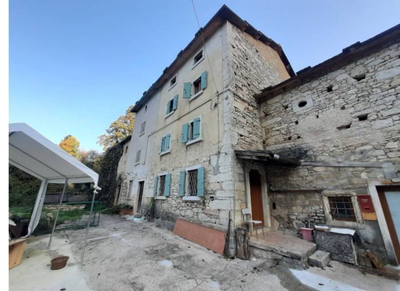 casale in vendita a Roverè Veronese in zona San Francesco