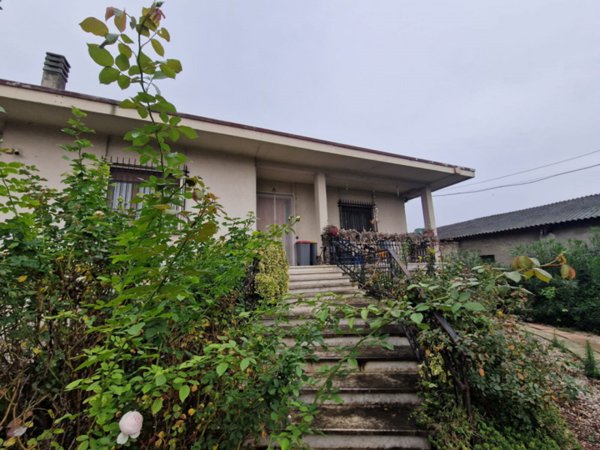 casa indipendente in vendita a Salizzole
