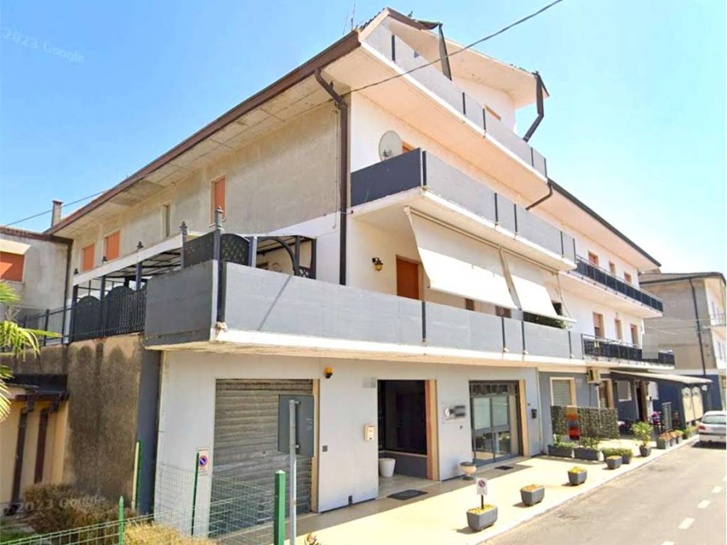 intera palazzina in vendita a Salizzole