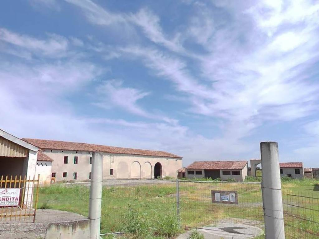 casa indipendente in vendita a Salizzole