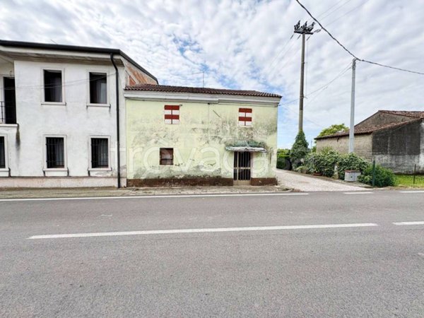 casa indipendente in vendita a Salizzole in zona Engazzà