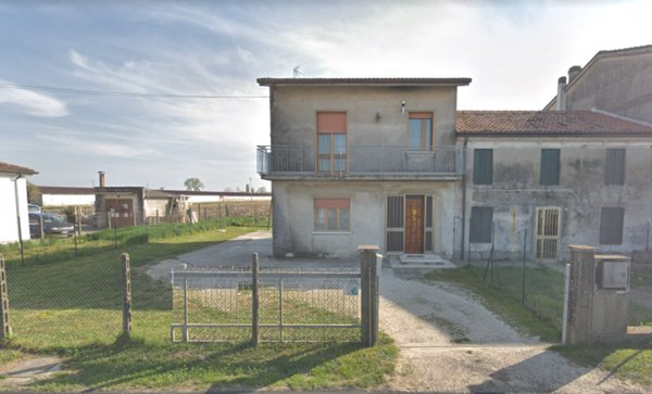 casa indipendente in vendita a Salizzole in zona Bionde