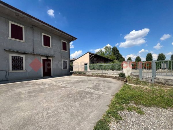 casa indipendente in vendita a Salizzole