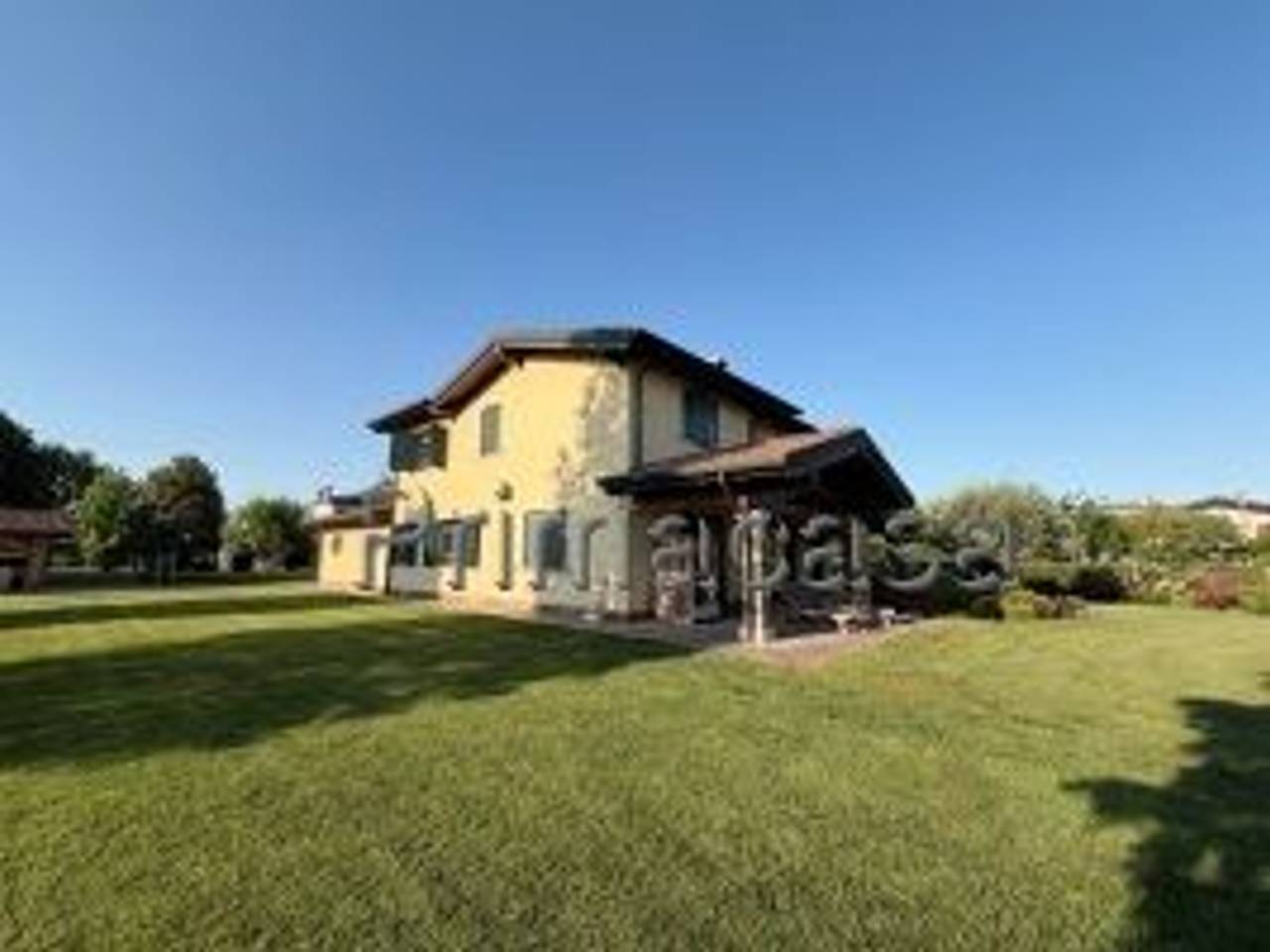casa indipendente in vendita a Salizzole in zona Engazzà