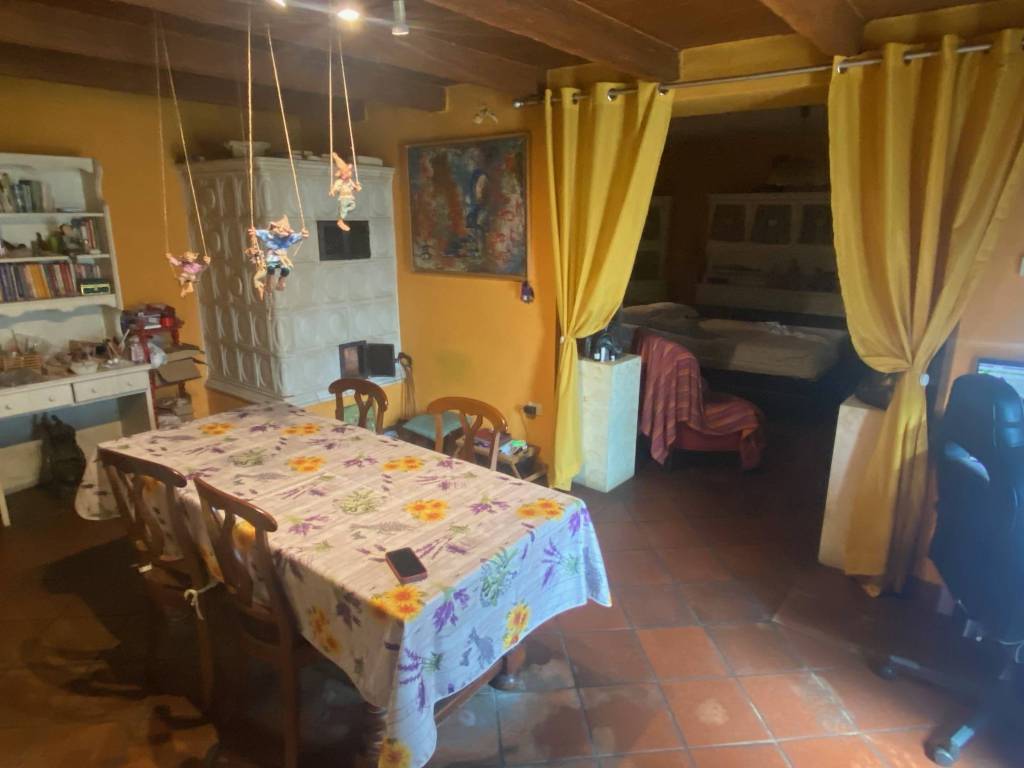 casa indipendente in vendita a Salizzole in zona Valmorsel