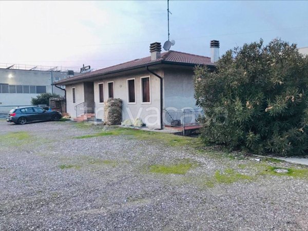 casa indipendente in vendita a San Bonifacio