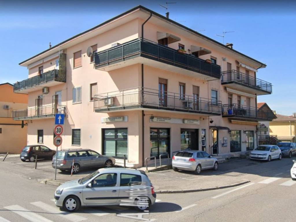 negozio in vendita a San Bonifacio