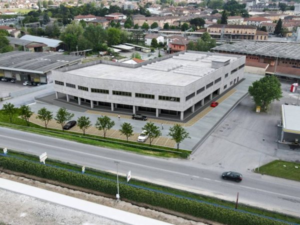 negozio in vendita a San Bonifacio