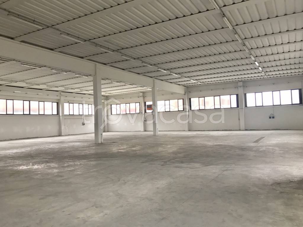 locale commerciale in vendita a San Bonifacio