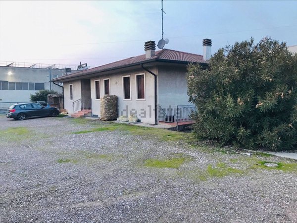 casa indipendente in vendita a San Bonifacio