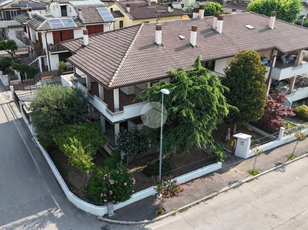casa indipendente in vendita a San Bonifacio