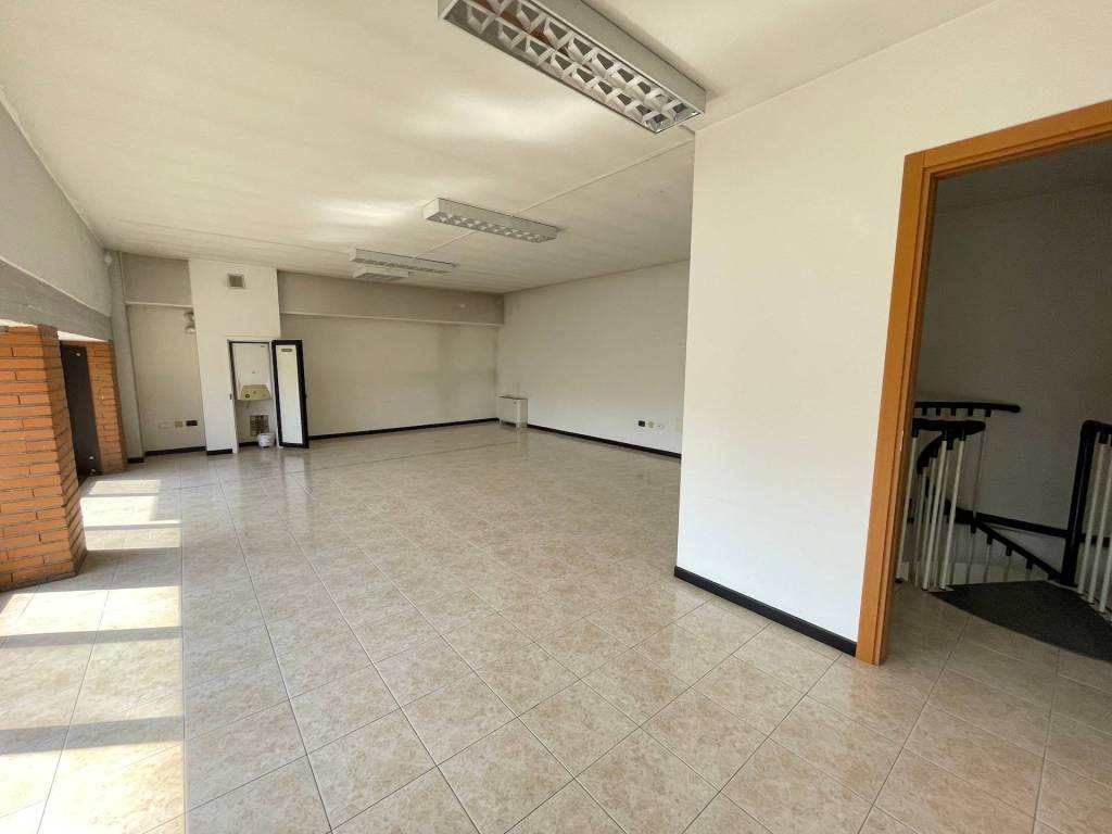 locale commerciale in vendita a San Bonifacio
