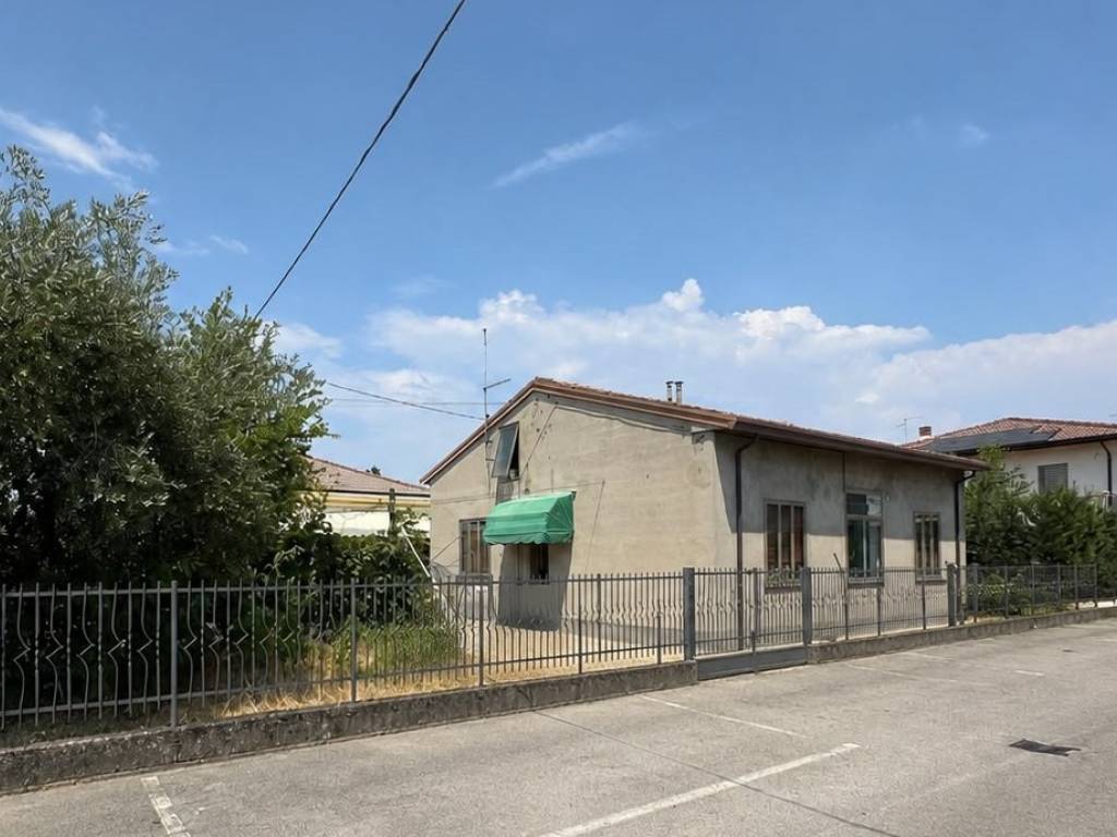 casa indipendente in vendita a San Bonifacio