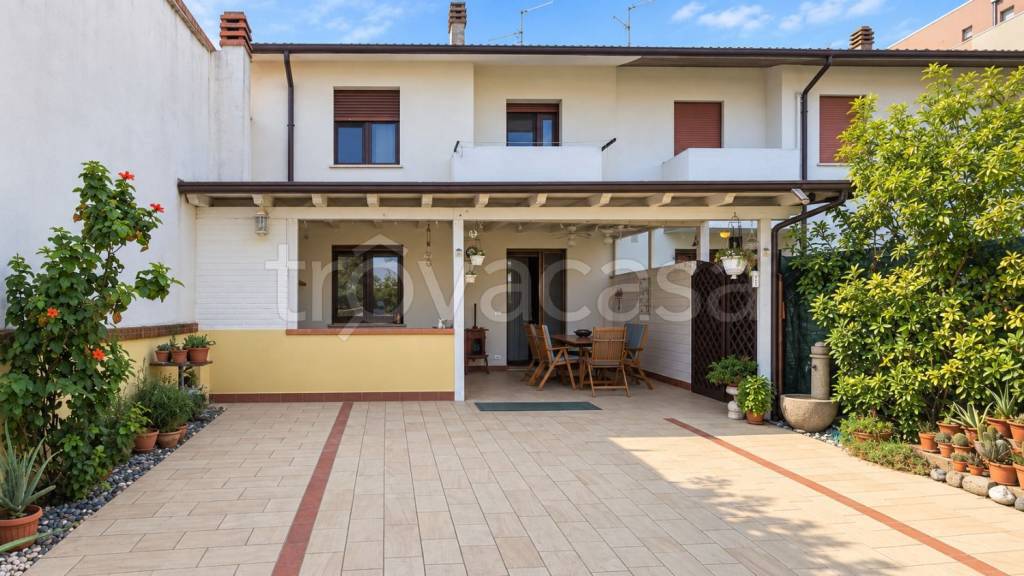 casa indipendente in vendita a San Bonifacio