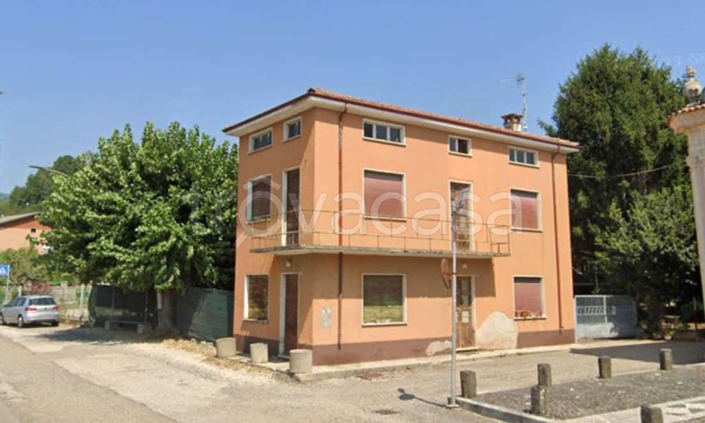 casa indipendente in vendita a San Giovanni Ilarione