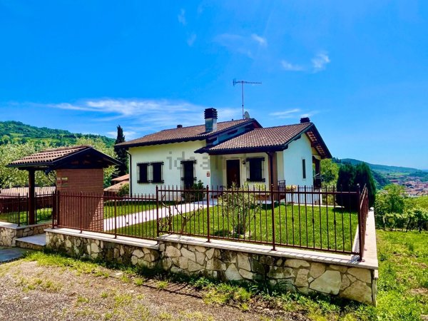 casa indipendente in vendita a San Giovanni Ilarione