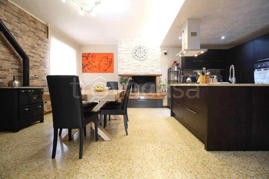 appartamento in vendita a San Giovanni Ilarione