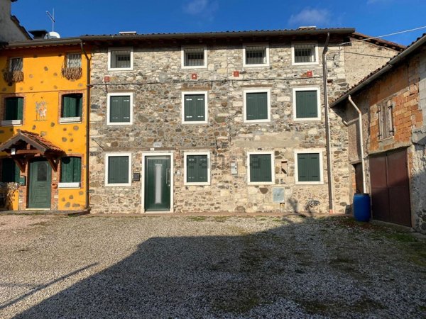 casa indipendente in vendita a San Giovanni Ilarione