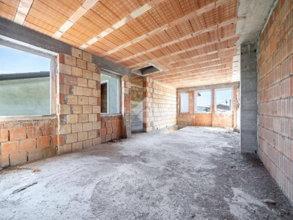 casa indipendente in vendita a San Giovanni Ilarione