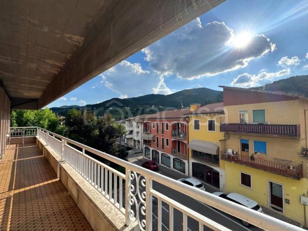 appartamento in vendita a San Giovanni Ilarione in zona Castello