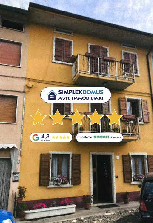 appartamento in vendita a San Giovanni Ilarione in zona Castello