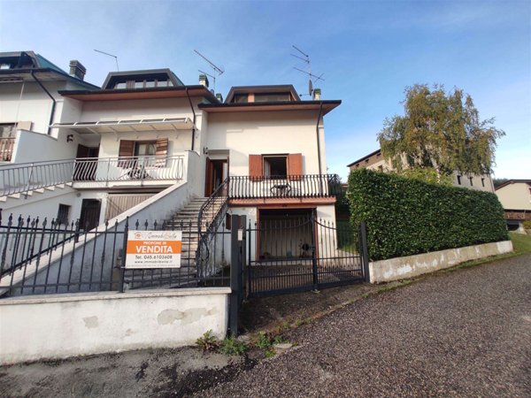 casa indipendente in vendita a San Giovanni Ilarione in zona Cattignano