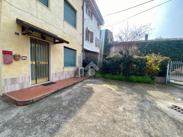 appartamento in vendita a San Giovanni Lupatoto in zona Raldon