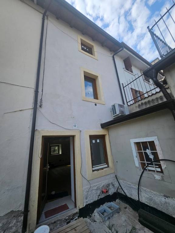 casa indipendente in vendita a San Giovanni Lupatoto