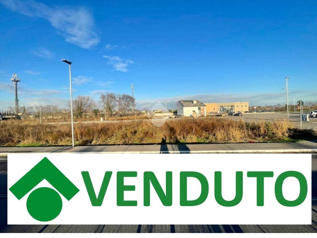 terreno edificabile in vendita a San Giovanni Lupatoto