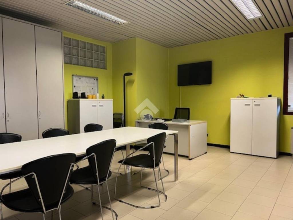 ufficio in vendita a San Giovanni Lupatoto